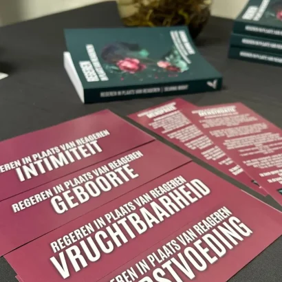 Digitale Proclamatiekaarten-set | Regeren in plaats van Reageren |  Vrouw & Hormonen